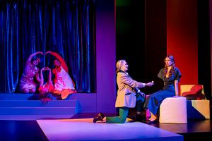 v.l.n.r.: Heidi Lehnert (Anne), Julia Sylvester (Clara), Annalena Oswald (Tillie), Marie-Louise von Gottberg (Fitzwilliam Darcy) und Nadja Roxana Schimonsky (Elisabeth Bennet).</br>

Foto: Dirk Rückschloß/Pixore Photography